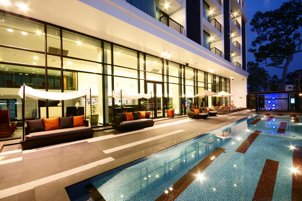 Tsix5 Hotel Паттайя Экстерьер фото