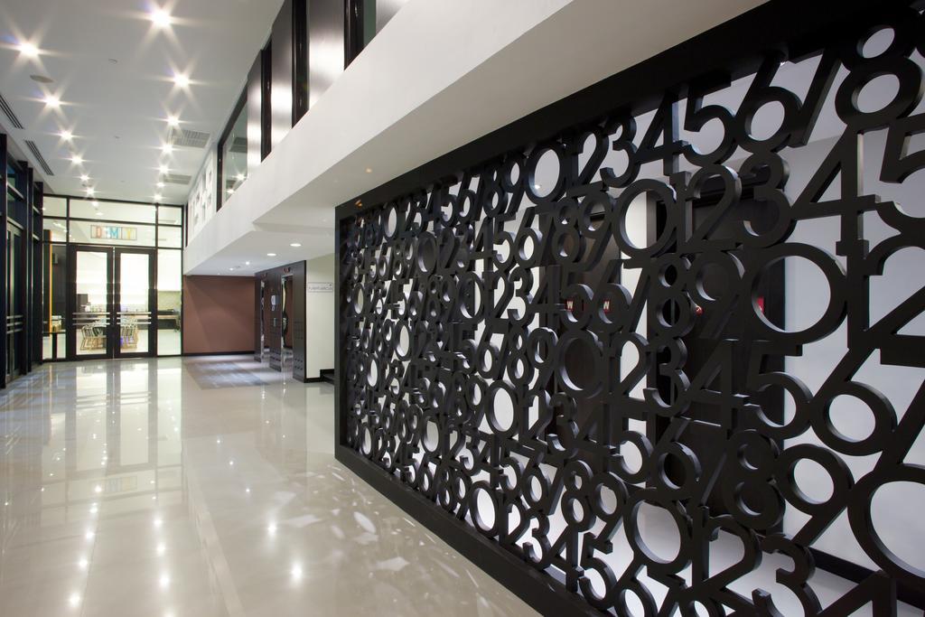 Tsix5 Hotel Паттайя Экстерьер фото